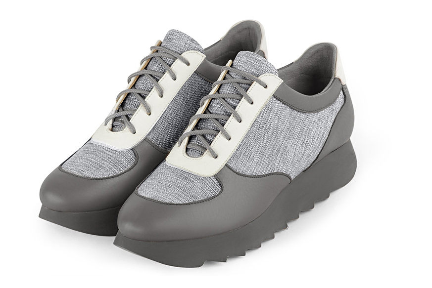 Ash grey and off white women's three-tone elegant sneakers. Round toe. Low rubber soles. Front view - Florence KOOIJMAN